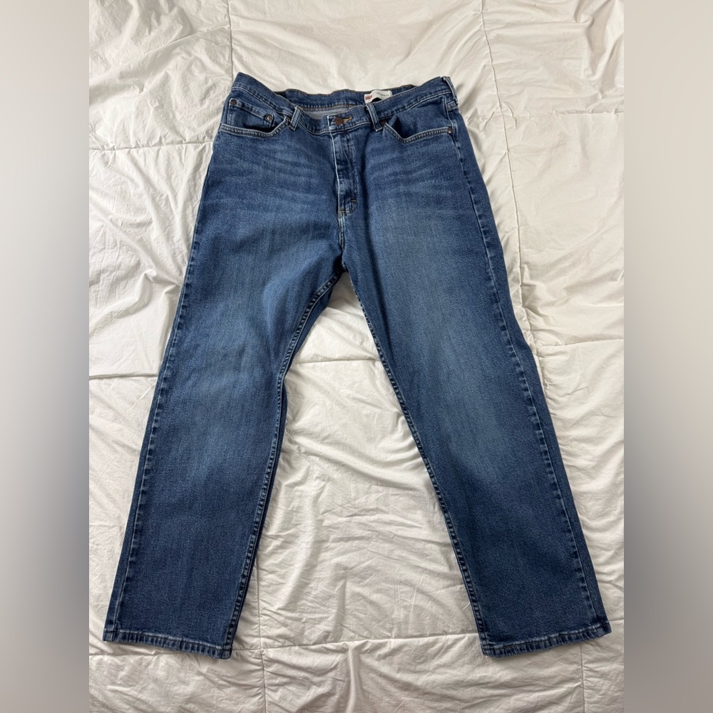 Wrangler Men's Relaxed Fit Blue Jeans